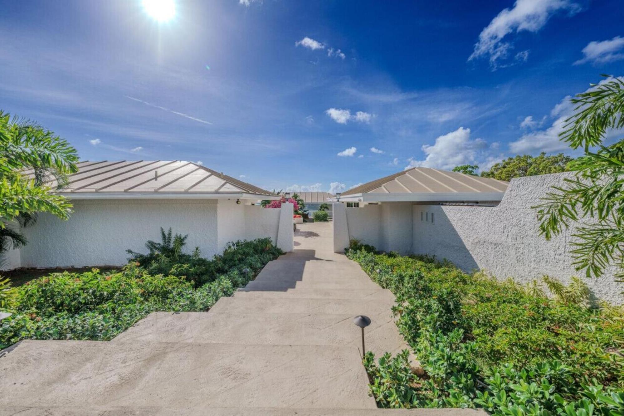 Royal Villa With A Huge Swimming Pool Cowell Battery Exterior foto